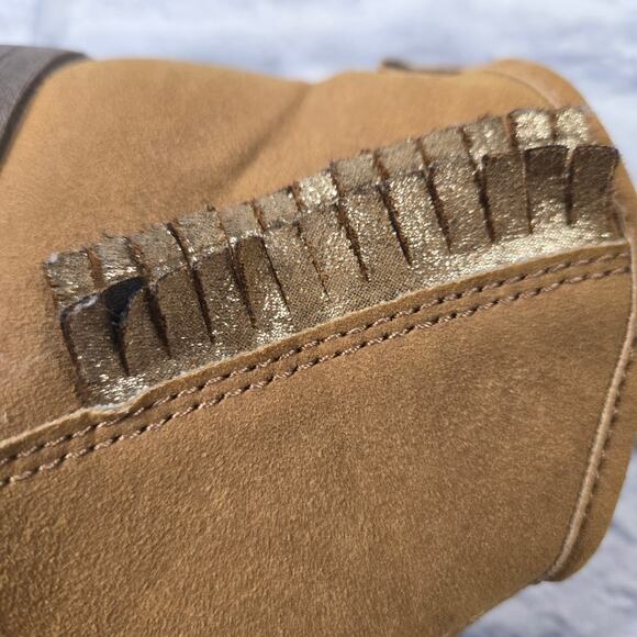 OshKosh B'Gosh Tan Faux Suede Booties Shoes Fringe size 6 Baby Girl's Lug Sole - Picture 5 of 15